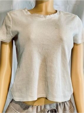 No Boundaries White Ribbed Short Sleeve Crop Top